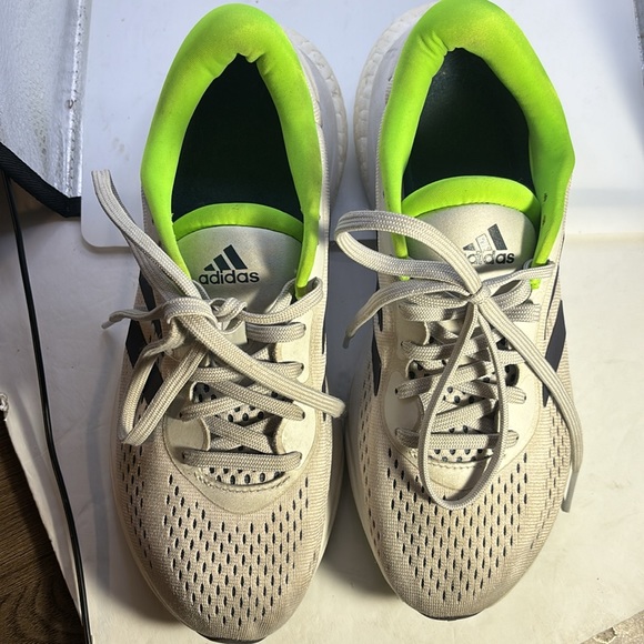 Adidas’s Supernova Men’s )Sneakers size 7 in excellent condition - Picture 5 of 6